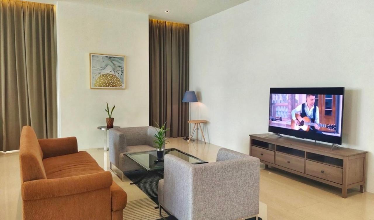 曼谷茉莉花59号酒店【SHA Plus+】 外观 照片 A living room in a serviced apartment in Ho Chi Minh City, Vietnam